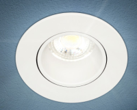 Светильник точечный GU5.3 круг белый встраиваемый Пластик