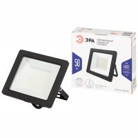 Прожектор светодиодный уличный ЭРА LPR-042-3-65K-050 50Вт 6500К 4000лм IP65 с встроенным фотореле