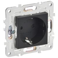 Сканди черный розетка скрытая 1-мест заземление шторки IP44